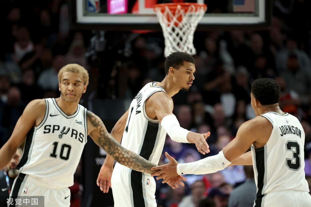 短暂复出 短暂复出