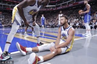 亚历山大 亚历山大